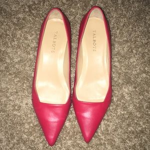 Red leather Talbots kitten heel